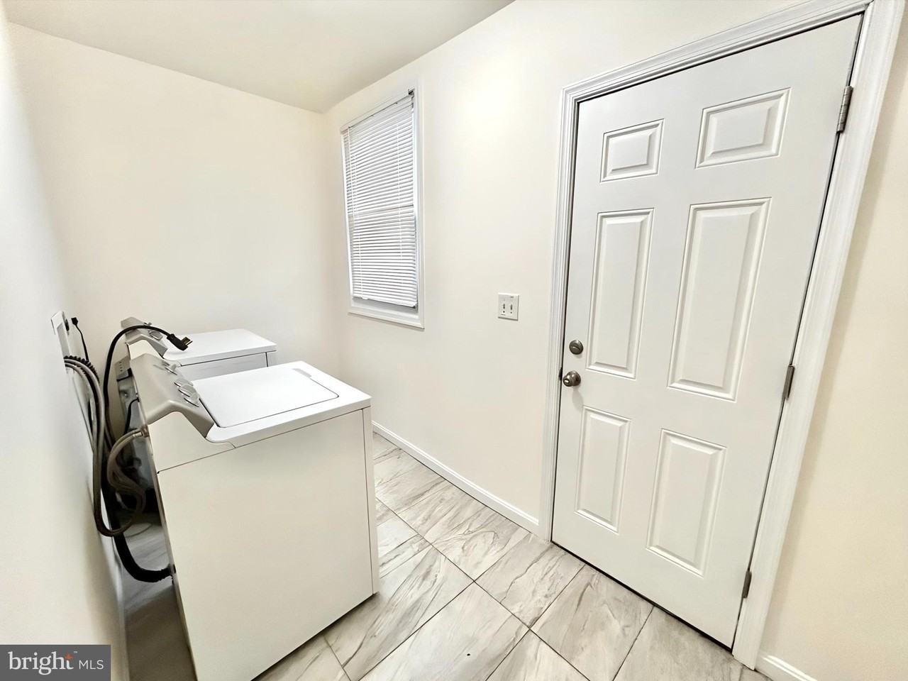 2000 Mchenry St - Photo 5 of 20