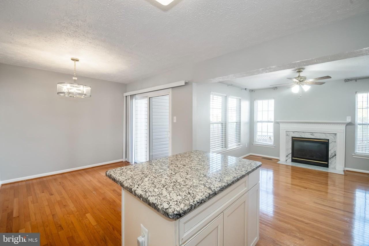 5224 Leavers Court - Photo 6 of 27