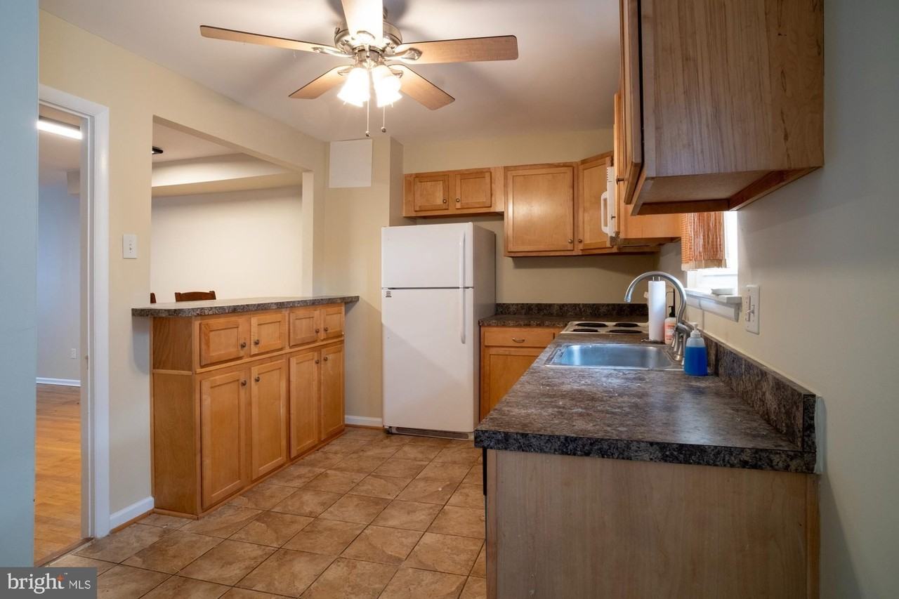 933 Elm Road - Photo 7 of 20