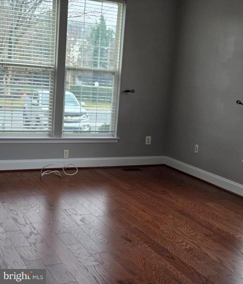 4512 Warm Stone Circle - Photo 3 of 38