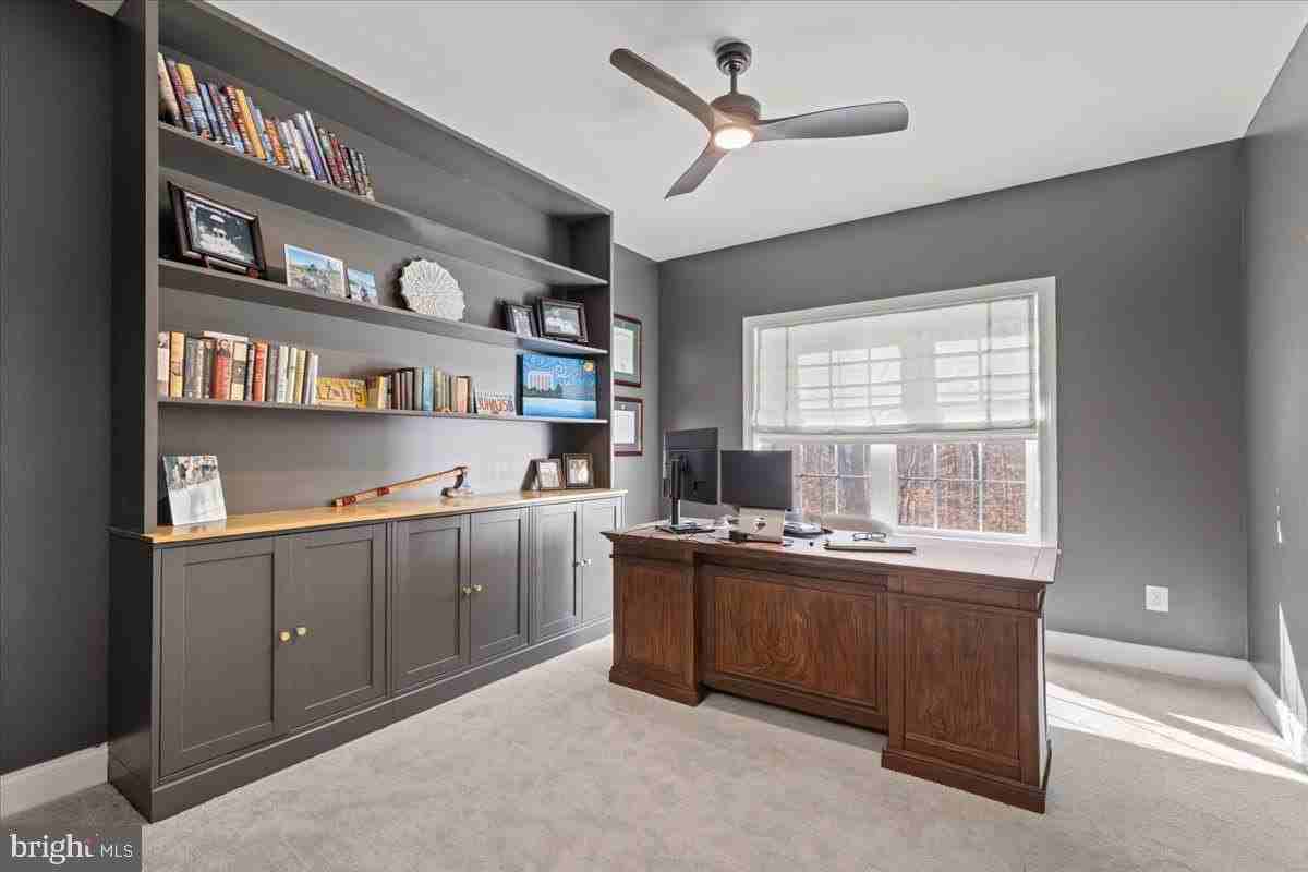 2061 Saint Pauls Ct - Photo 3 of 31