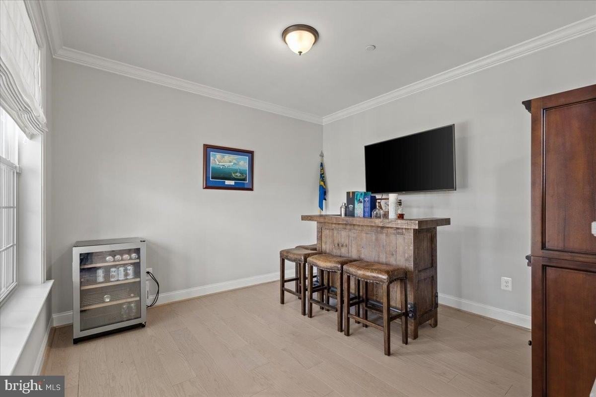 2061 Saint Pauls Ct - Photo 4 of 31