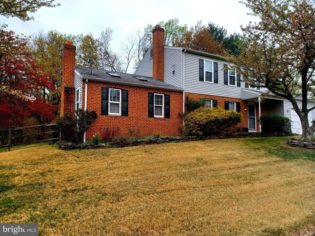 17 Blackburn Ct - Photo 5 of 50