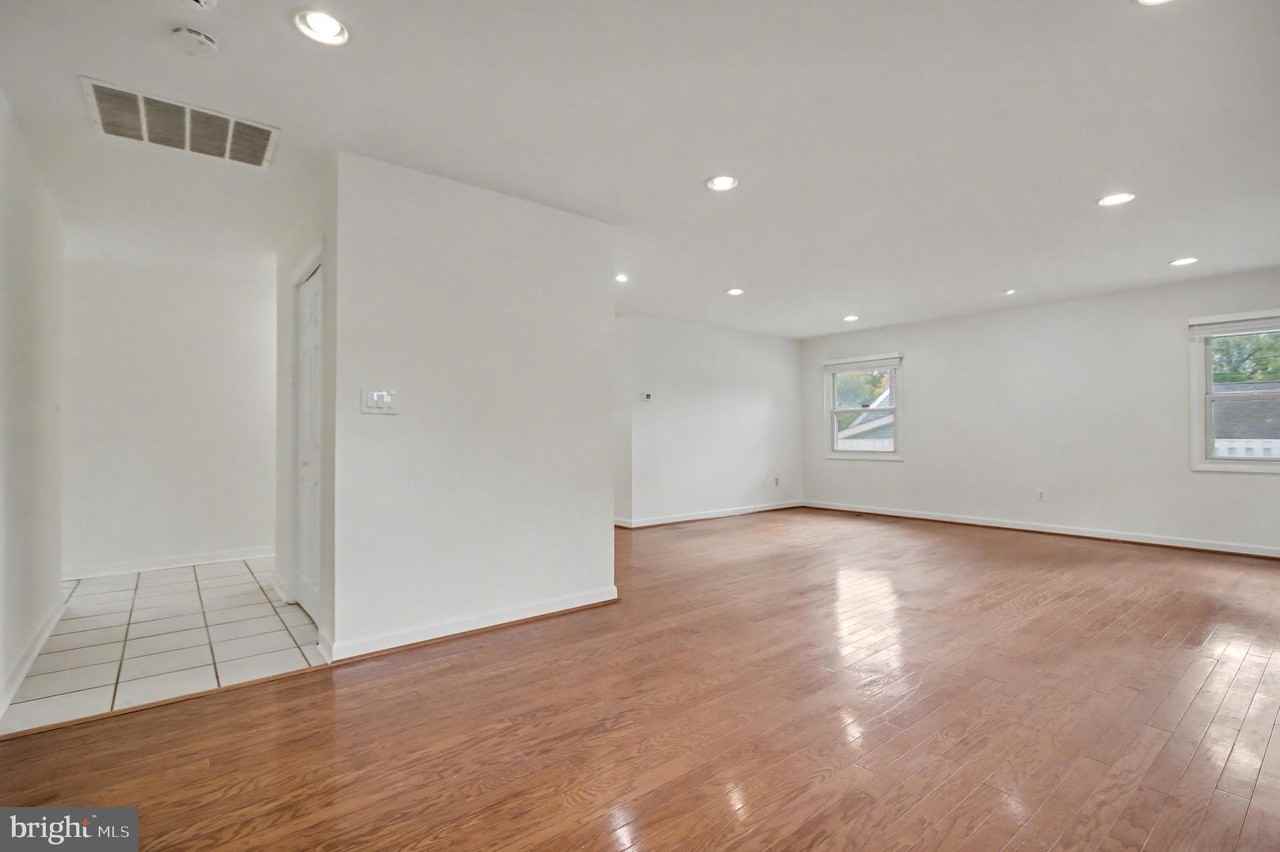 2504 Korvale Lane - Photo 7 of 25