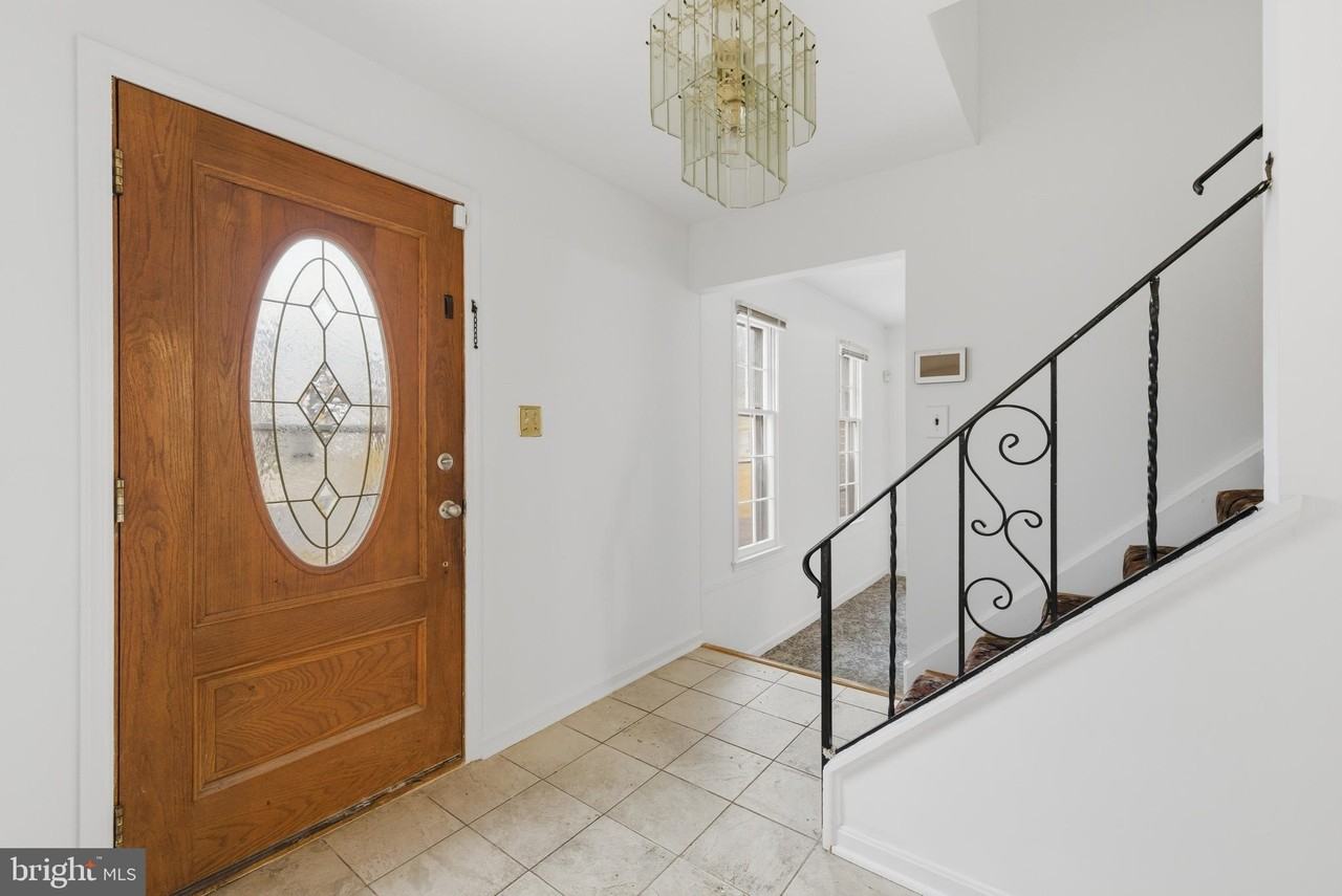 7609 Bock Rd - Photo 5 of 47