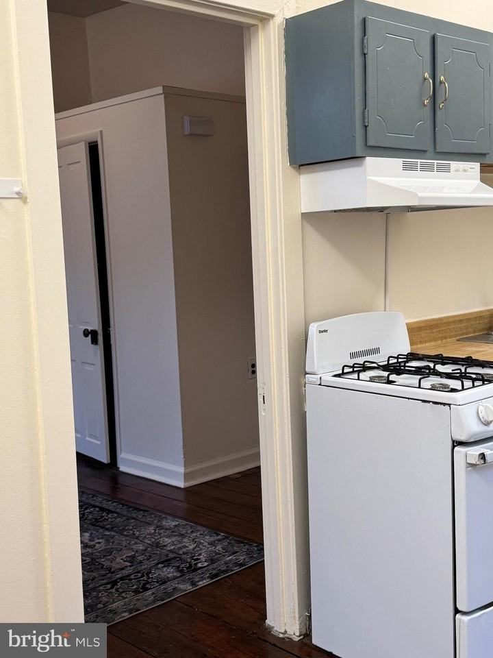 15 West Union Street #1 - Photo 3 of 8