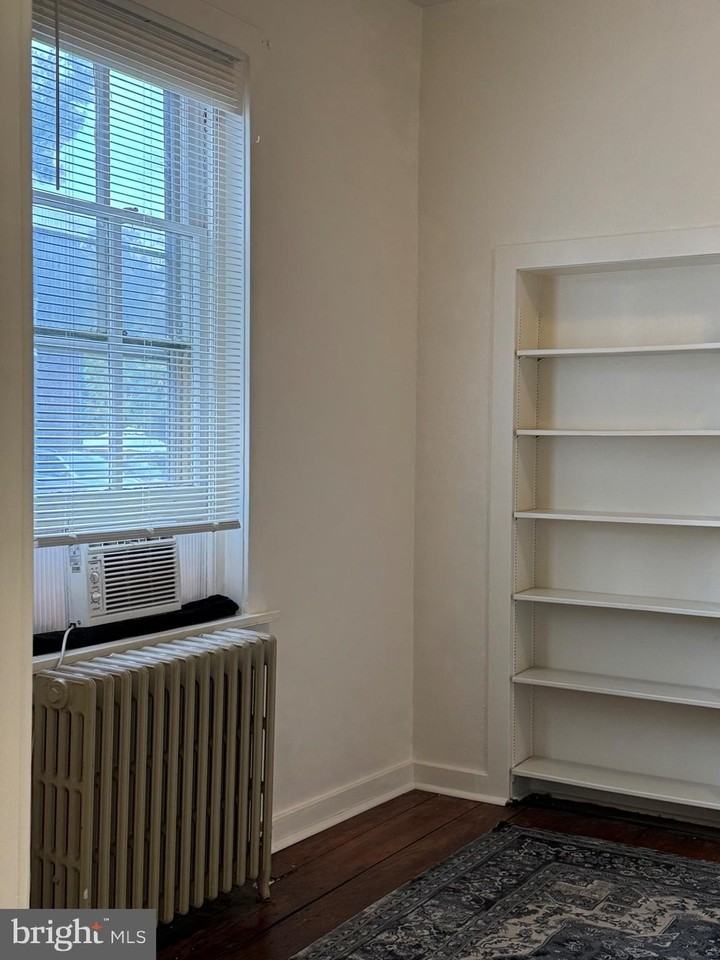 15 West Union Street #1 - Photo 7 of 8