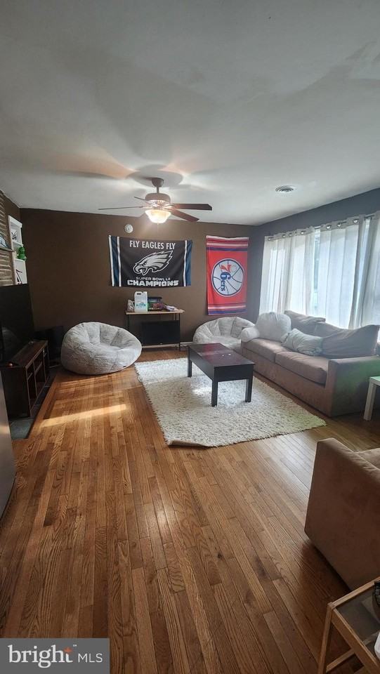 211 University Blvd - Photo 3 of 22