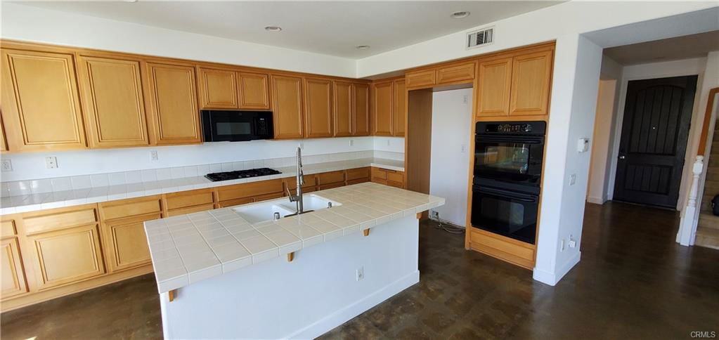 20806 North Lugano Way - Photo 2 of 8