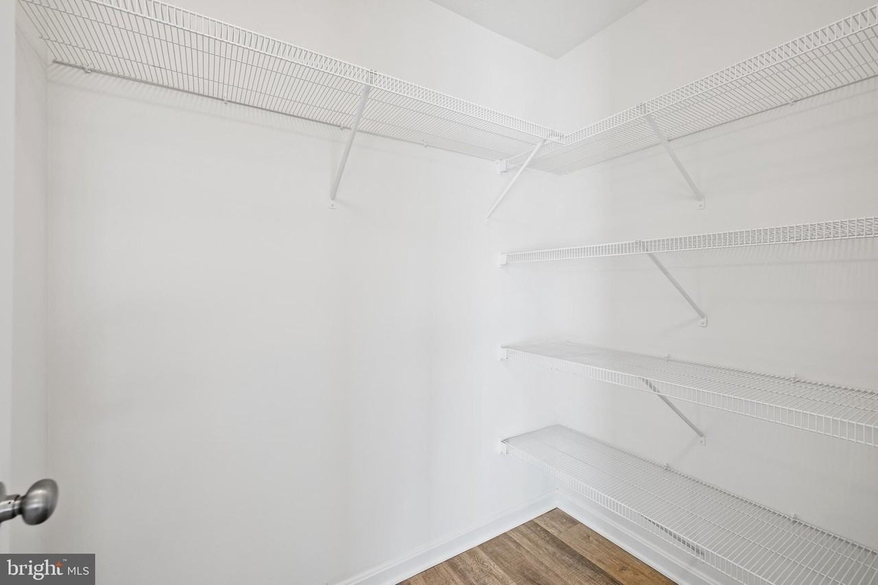 2075 Clinton Avenue - Photo 7 of 25