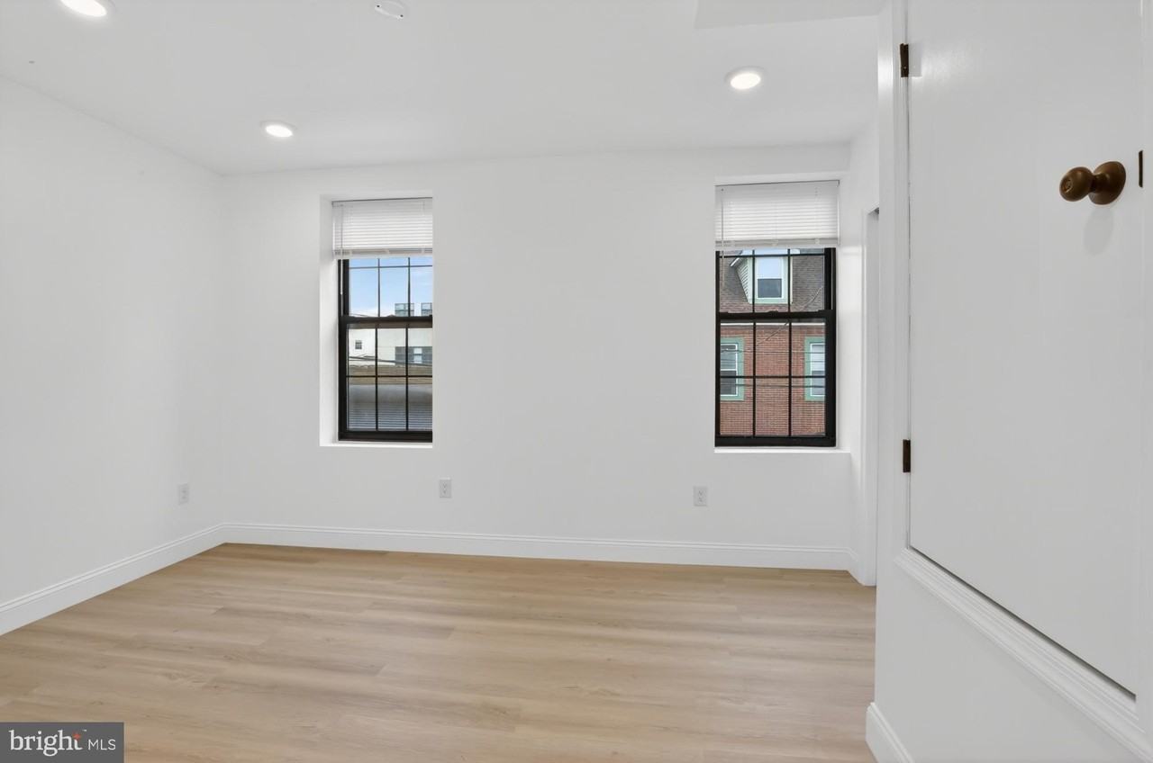 712 N American St Unit 2 #2 - Photo 7 of 17