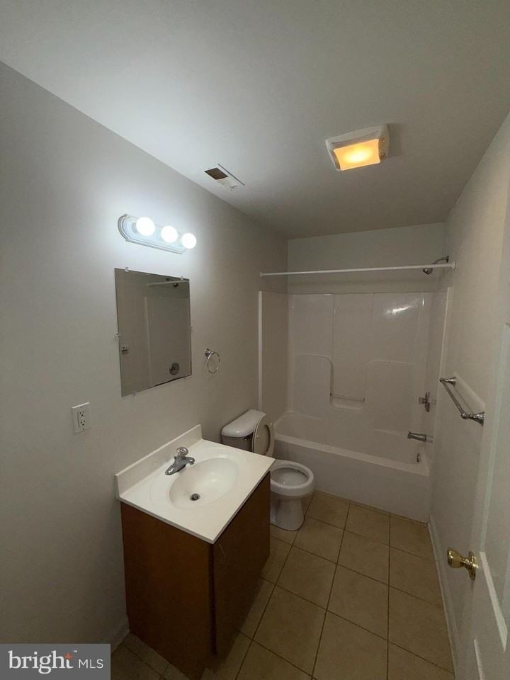 1804 North 18th Street - Photo 3 of 18