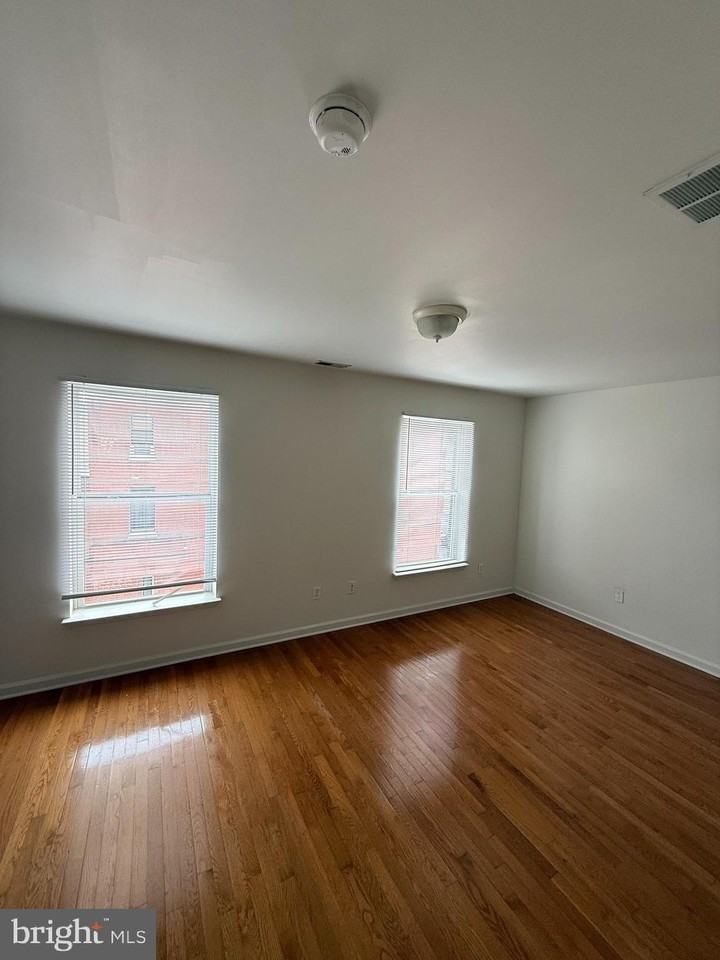 1804 North 18th Street - Photo 7 of 18