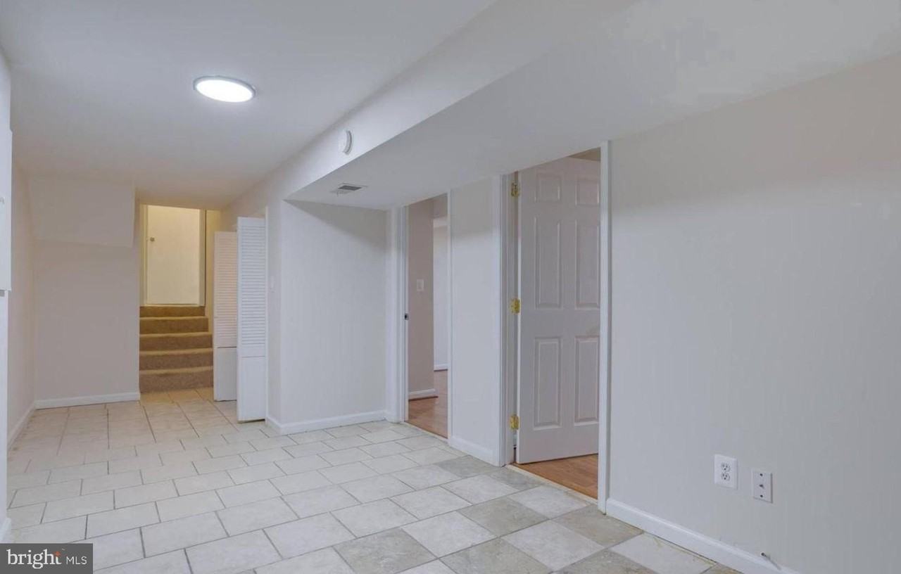 8524 Canterbury Drive - Photo 2 of 9