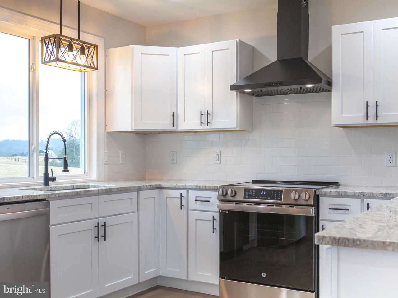 613 5th Street - Photo 5 of 22