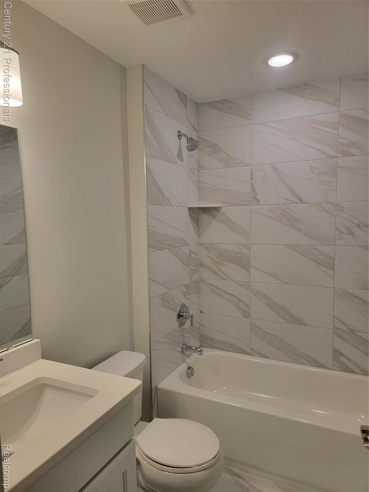 4813 Parkside Ln - Photo 6 of 12