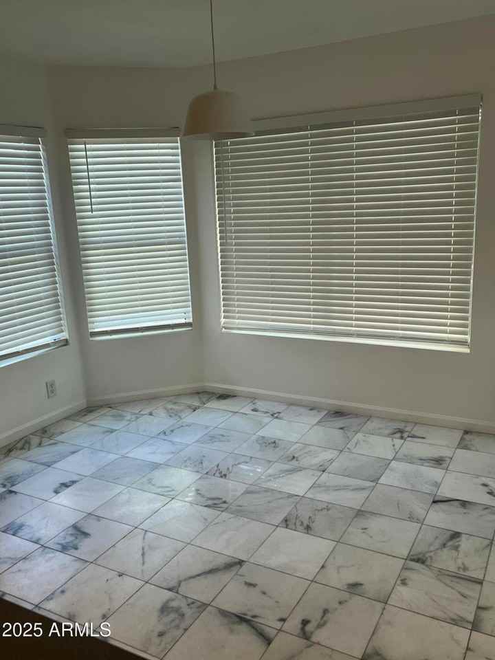 15761 N 77th Ave - Photo 4 of 6