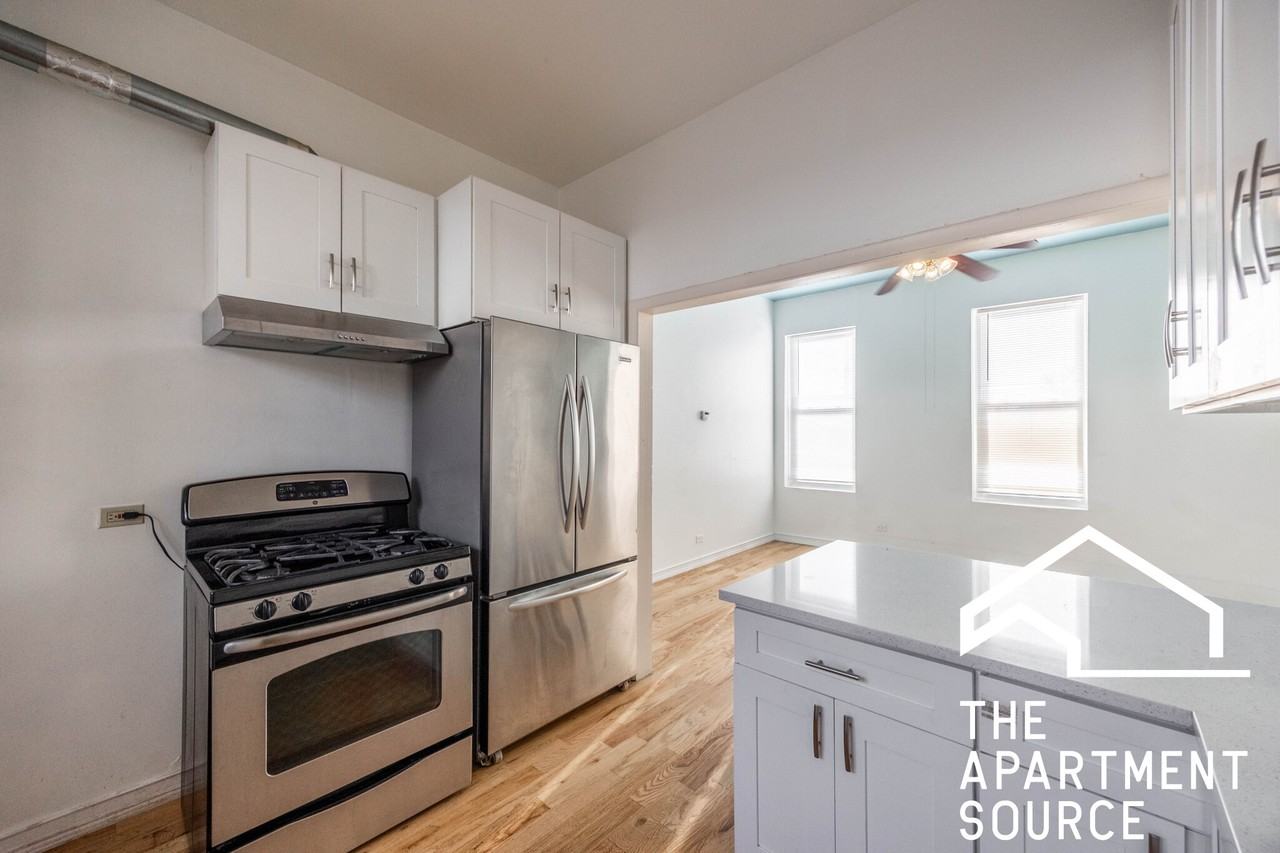 3248 W 25th St #2 - Photo 3 of 18