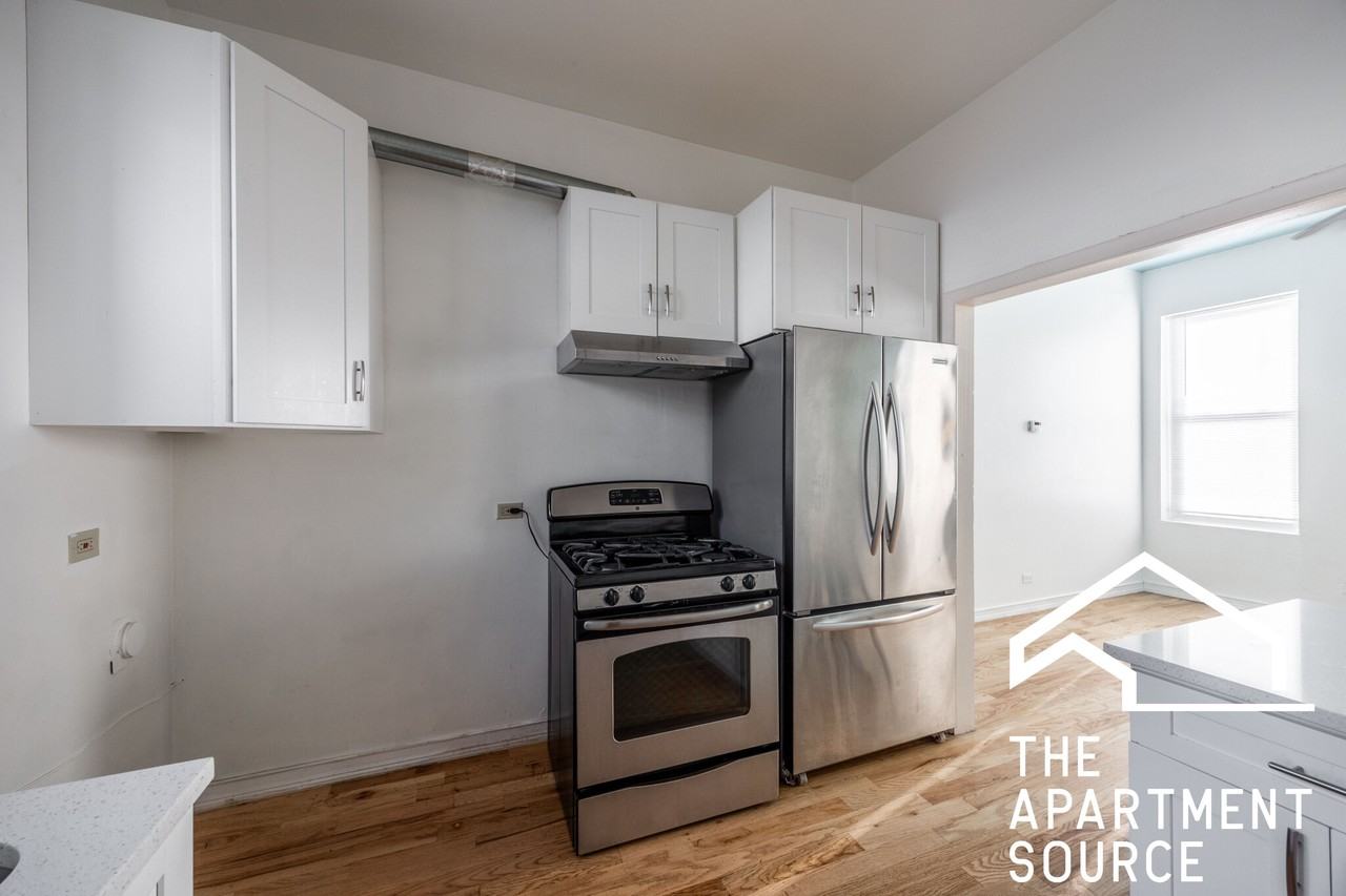 3248 W 25th St #2 - Photo 4 of 18