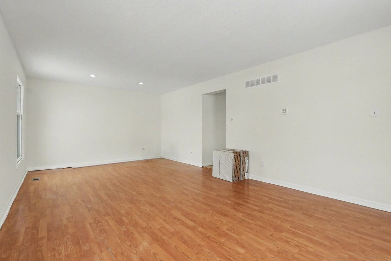 2600 John Bourg Drive - Photo 4 of 17