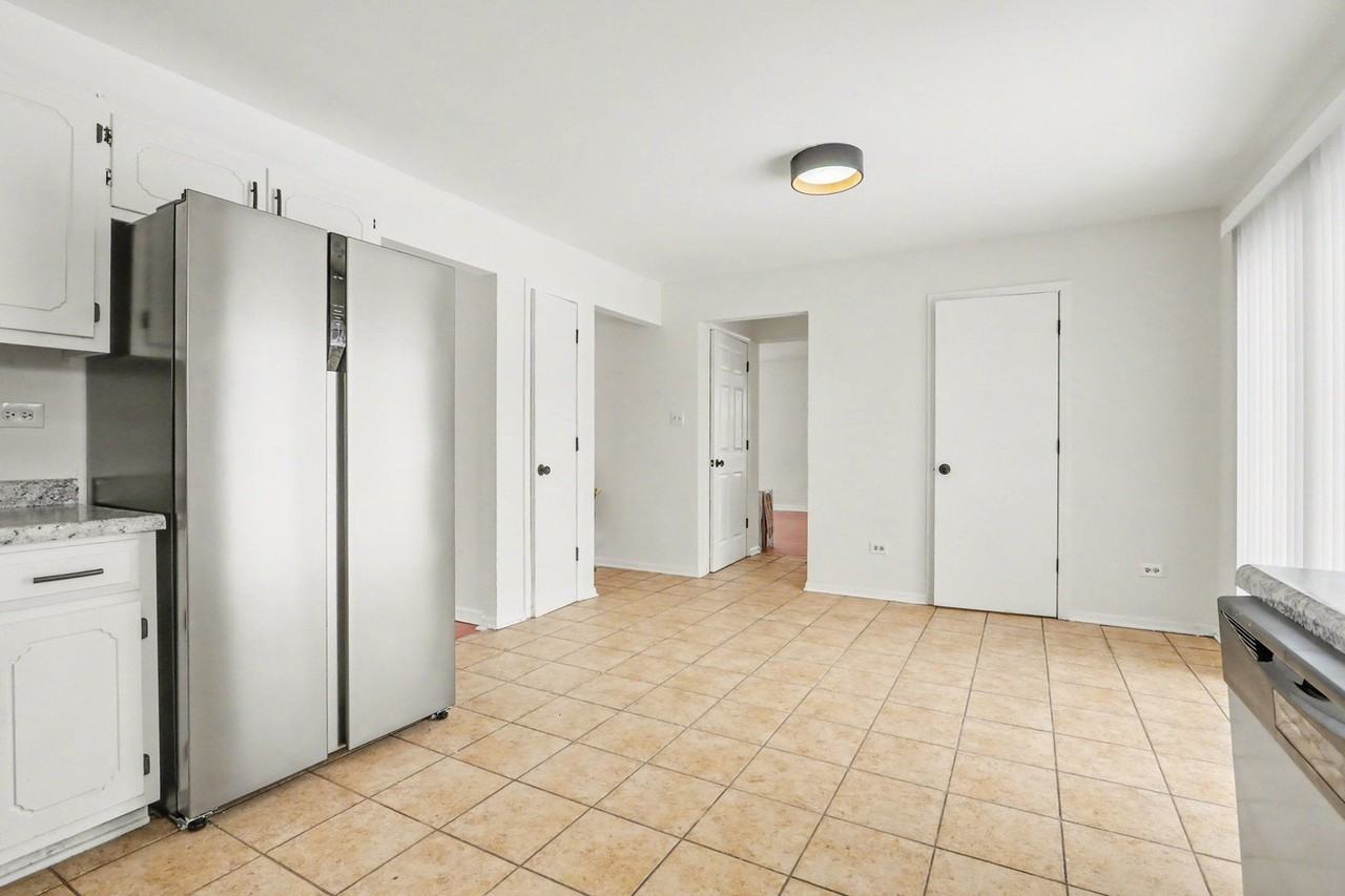 2600 John Bourg Drive - Photo 6 of 17