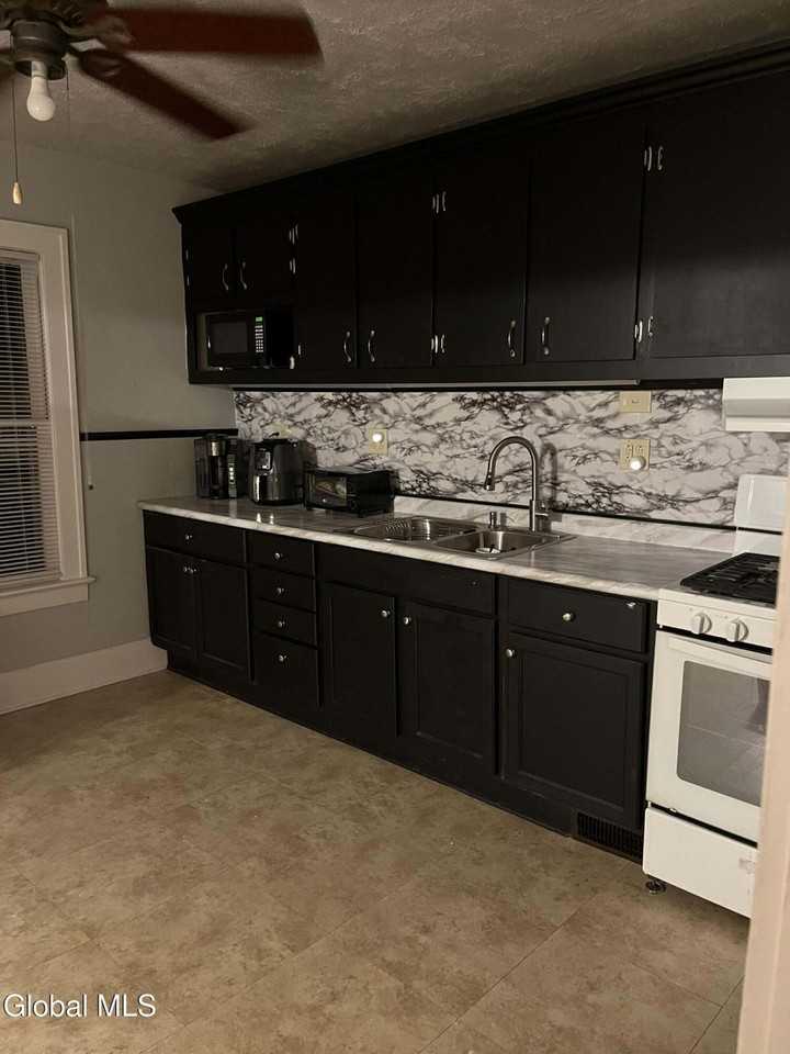 60 East Eighth Avenue - Photo 3 of 6