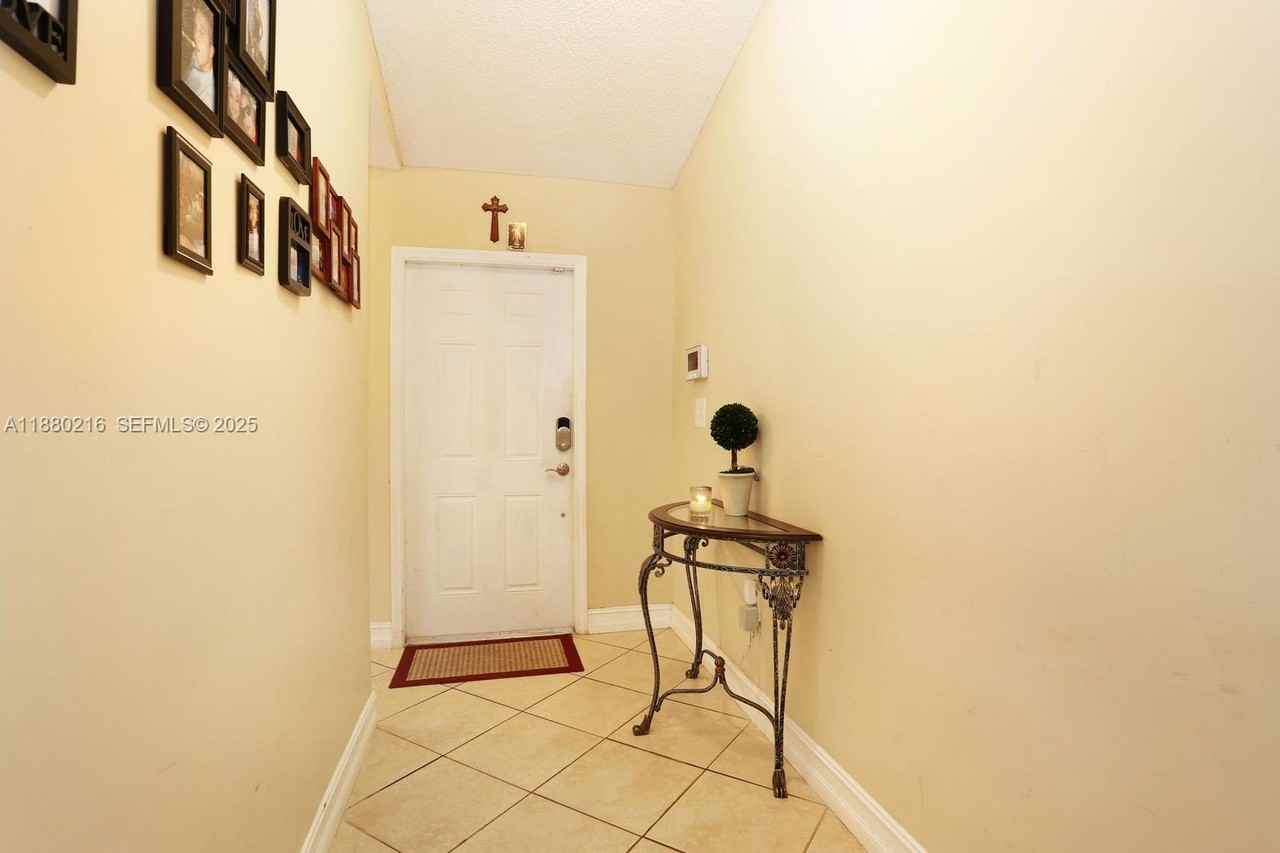 14285 Southwest 176th Terrace - Photo 2 of 20