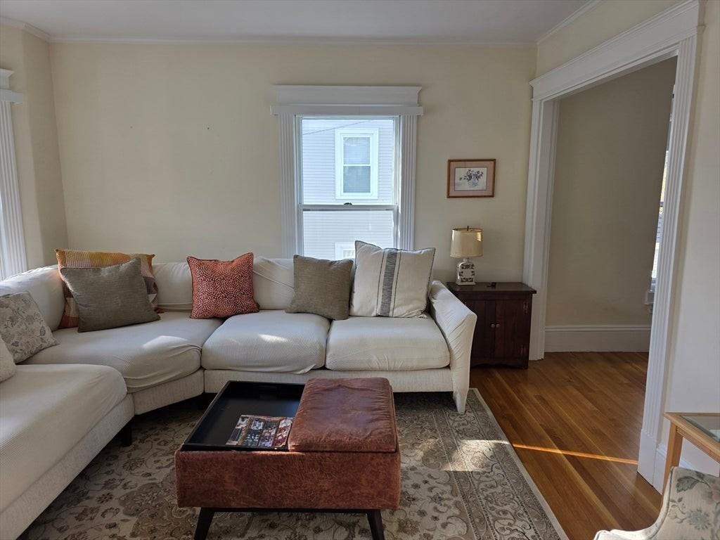 20 Lebanon St - Photo 4 of 16