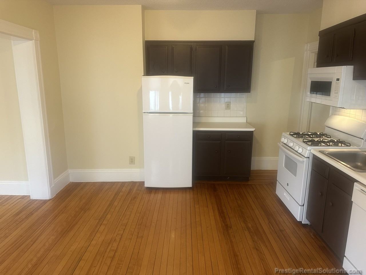 Robbins St #2 - Photo 3 of 12