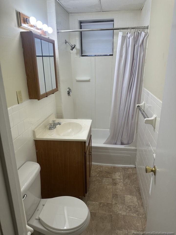 Empire St #1 - Photo 7 of 13