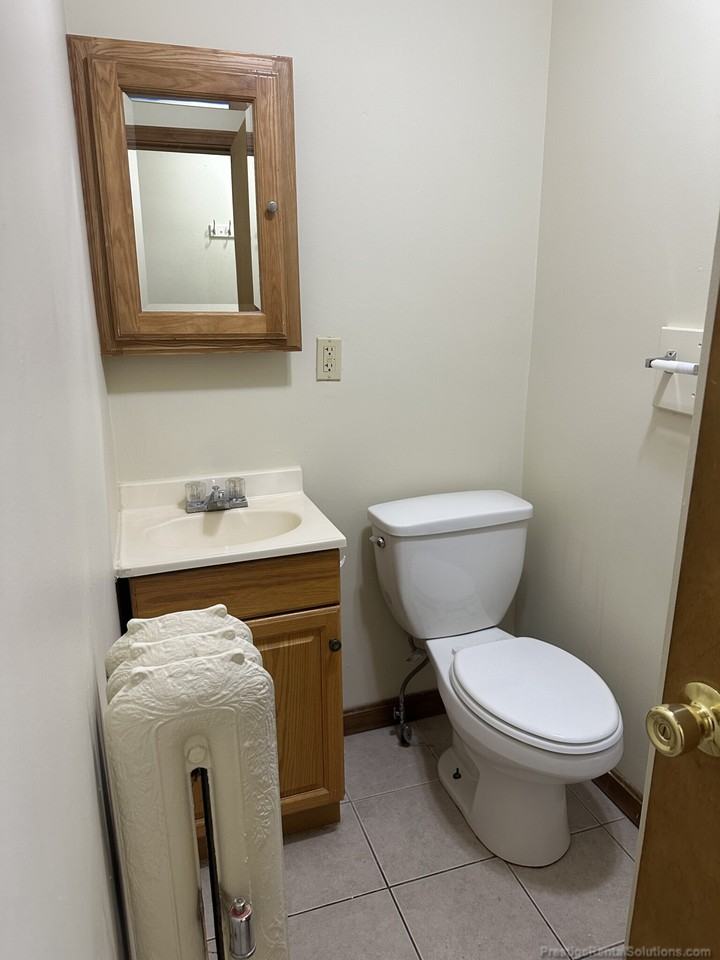 Nichols Ave #B - Photo 6 of 14