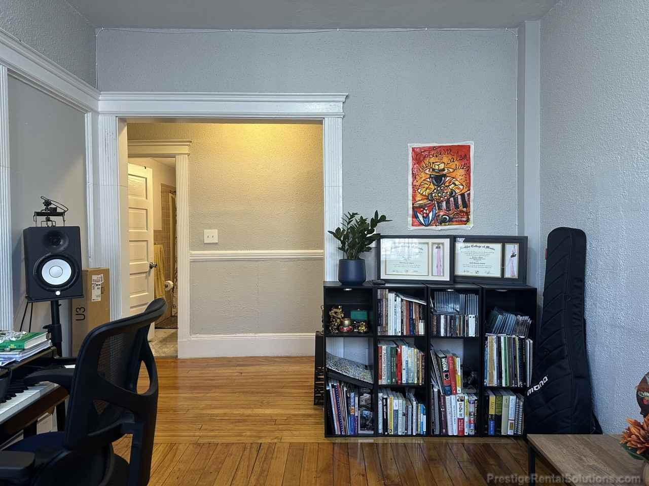 Empire St #4 - Photo 5 of 14