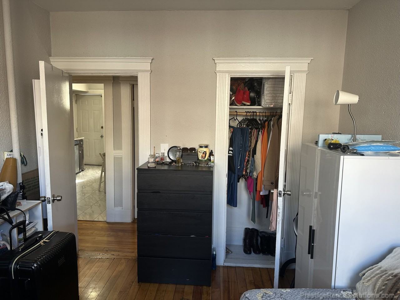 Empire St #4 - Photo 7 of 14