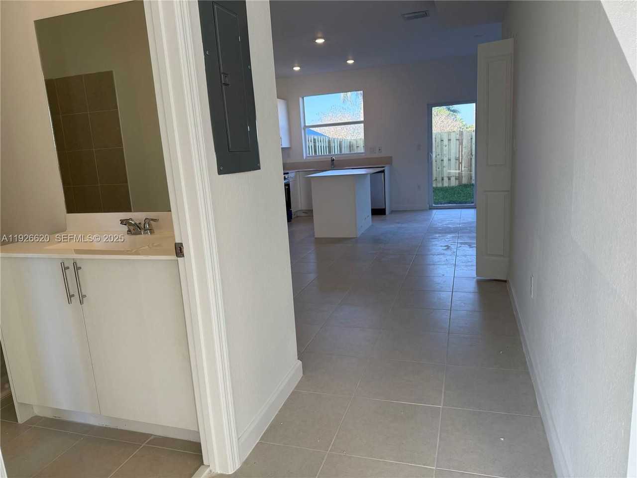 26846 Sw 121st Ct #26846 - Photo 3 of 8