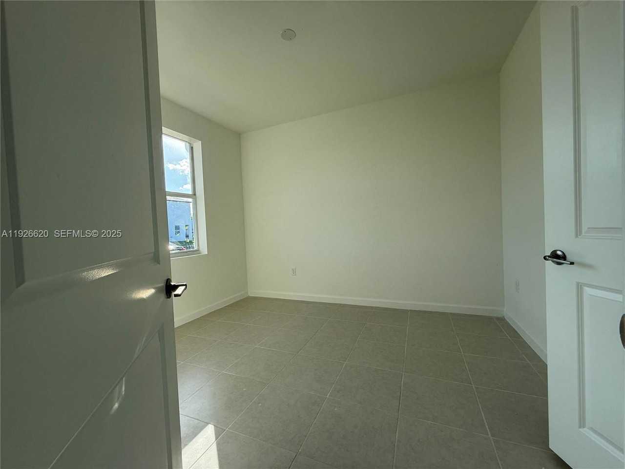 26846 Sw 121st Ct #26846 - Photo 6 of 8