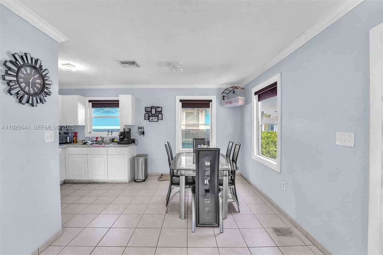 12217 Sw 203rd Ter - Photo 5 of 8