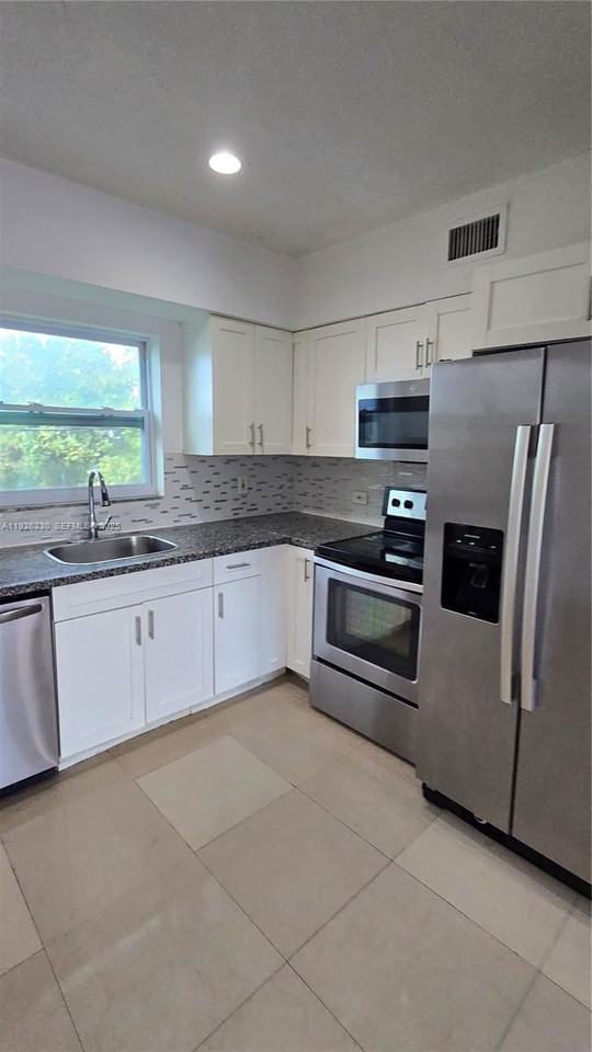 9760 Bay Harbor Terrace #6