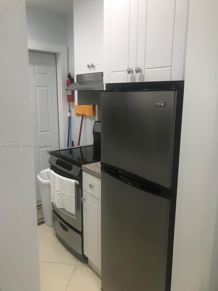 7921 Abbott Ave #5 - Photo 5 of 8