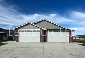 featured image of 3775 Bluelake Court