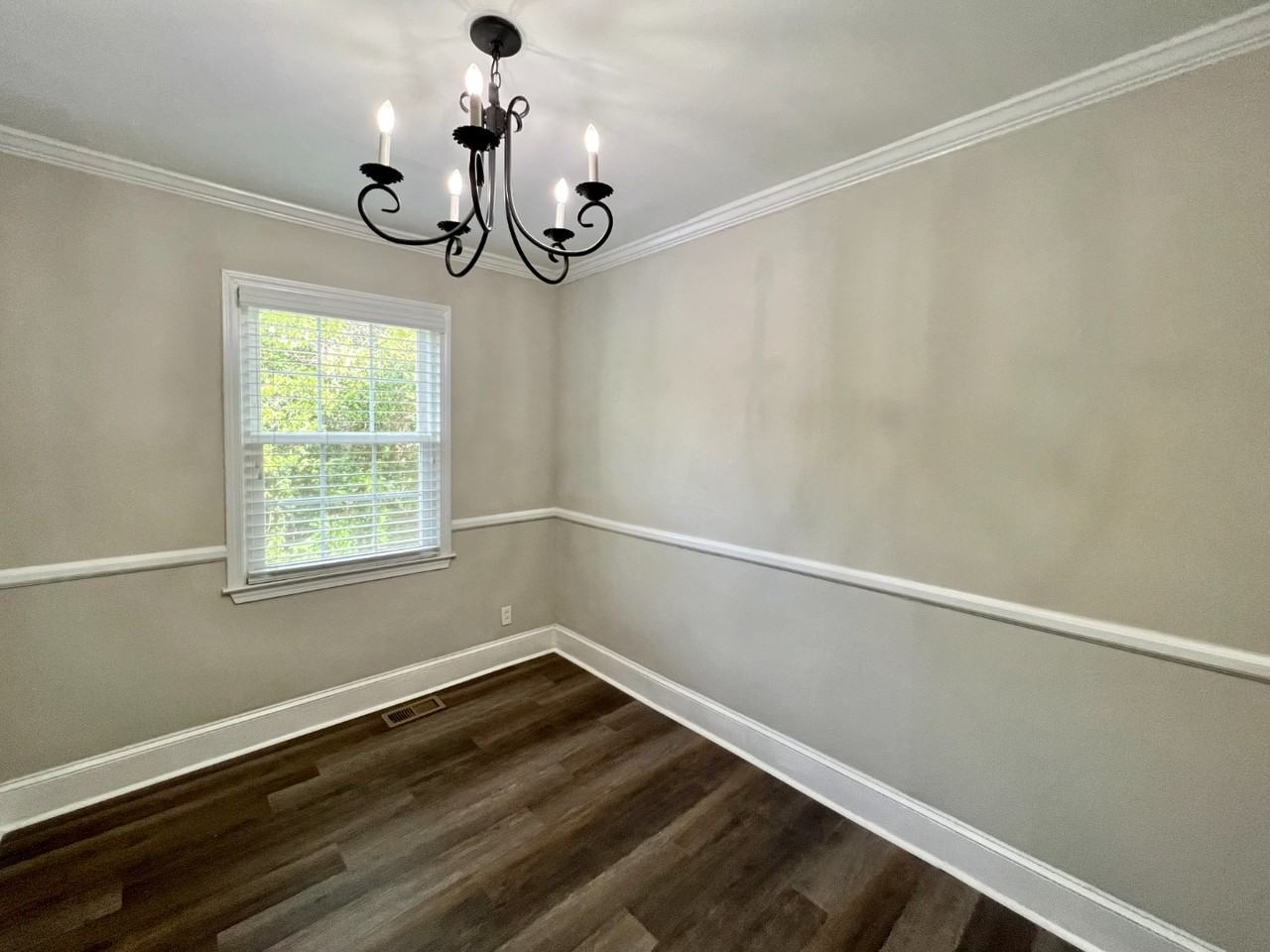 204 North Laurel Avenue - Photo 7 of 21