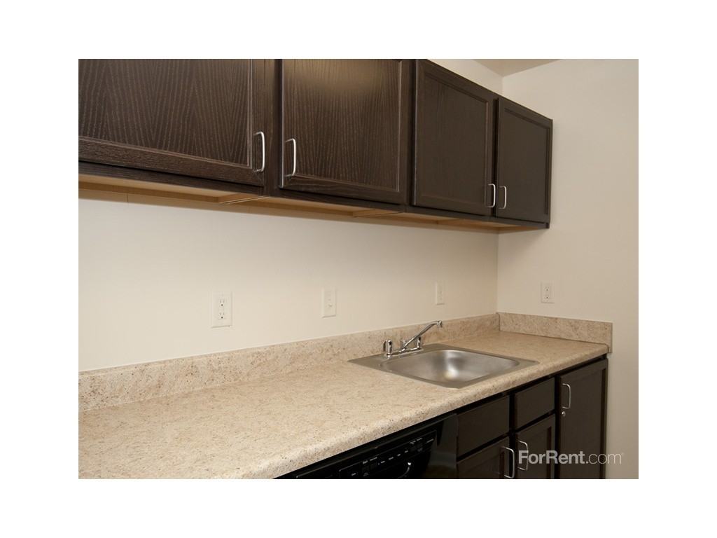 Weston Circle and Wicklow Square Apartments - Photo 3 of 19