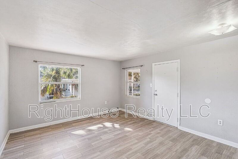 420 Euclid Avenue #1 - Photo 2 of 14