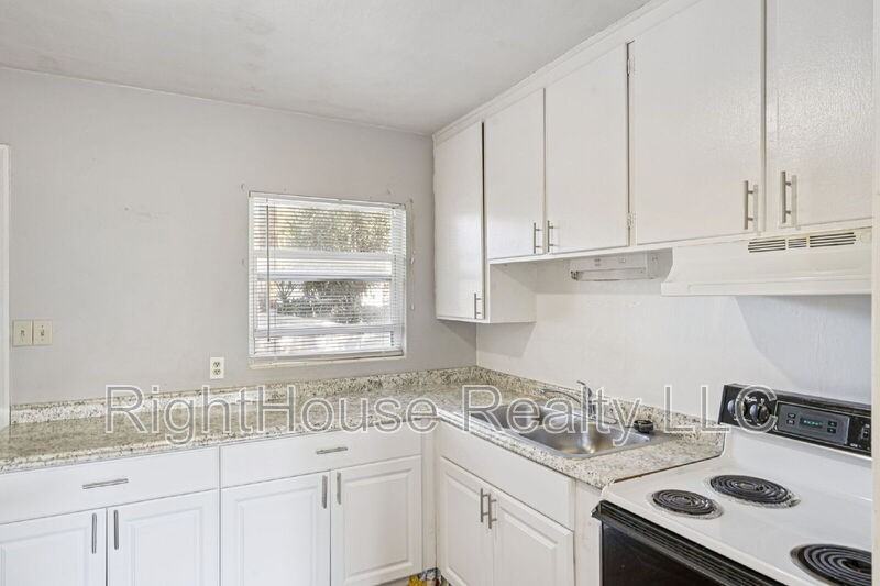 420 Euclid Avenue #1 - Photo 6 of 14