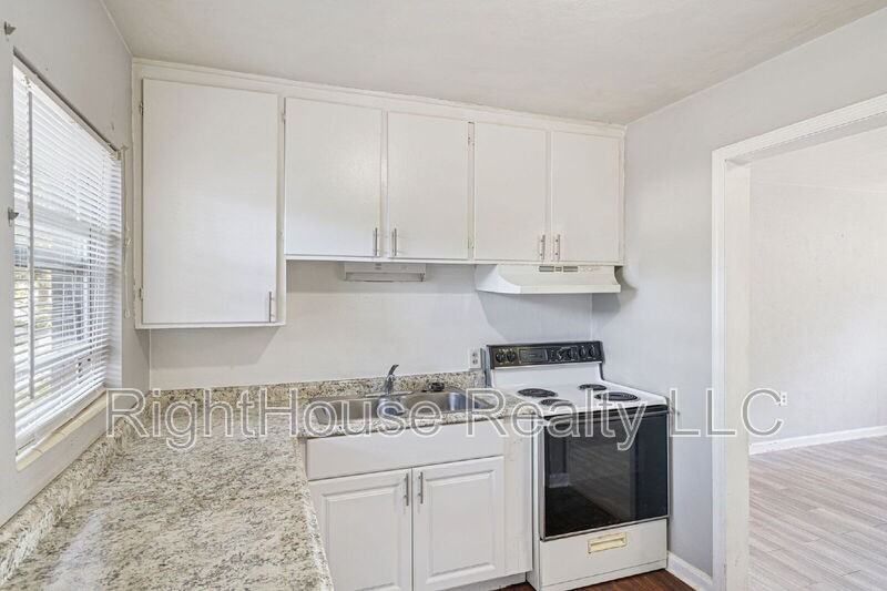 420 Euclid Avenue #1 - Photo 7 of 14