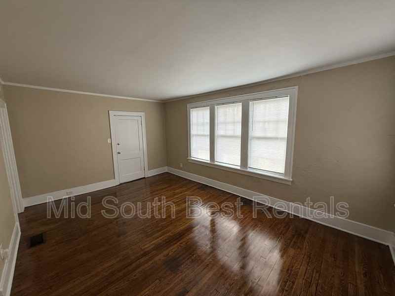 720 Stonewall Street - Photo 3 of 14