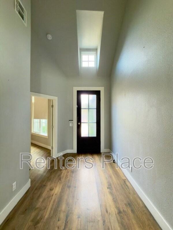 4001 E 120th St - Photo 2 of 37