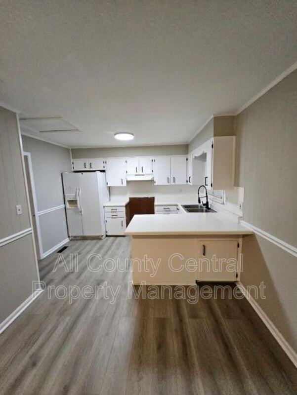 1405 4th Pl Nw - Photo 2 of 11