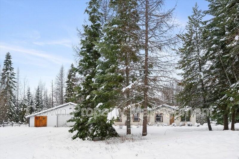 2520 East Edgewood Drive - Photo 3 of 33