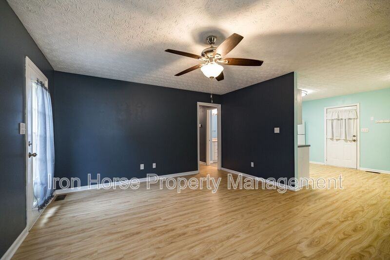 357 Mary Alice Dr - Photo 4 of 24