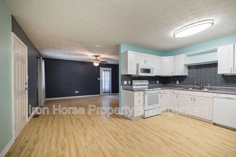 357 Mary Alice Dr - Photo 7 of 24